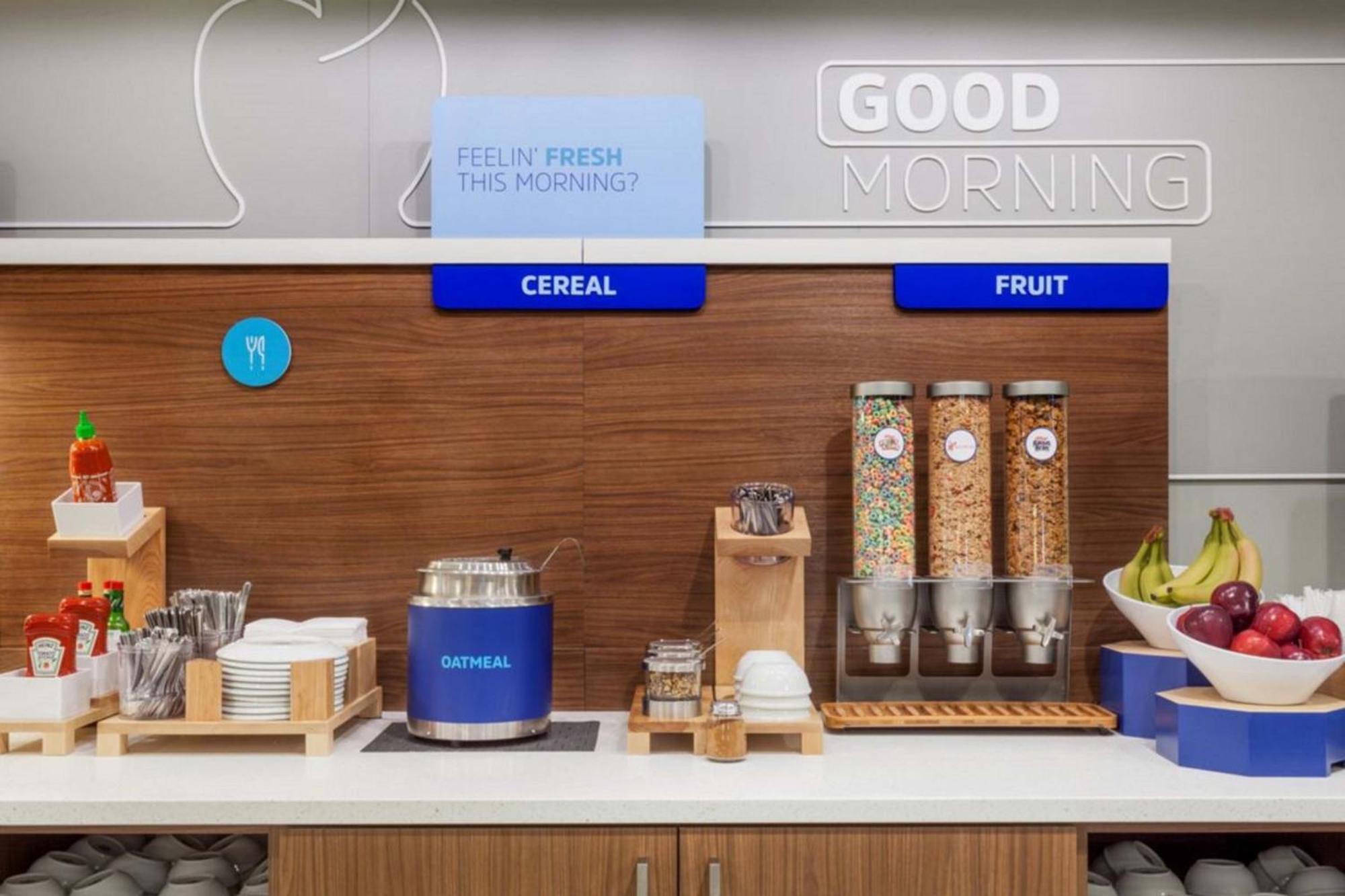 Holiday Inn Express San Diego - Sorrento Valley By Ihg Exterior foto